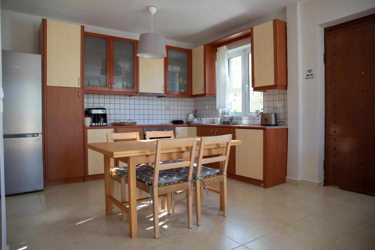 Apartamento Vasiliki'S House Pórto Ráfti Exterior foto
